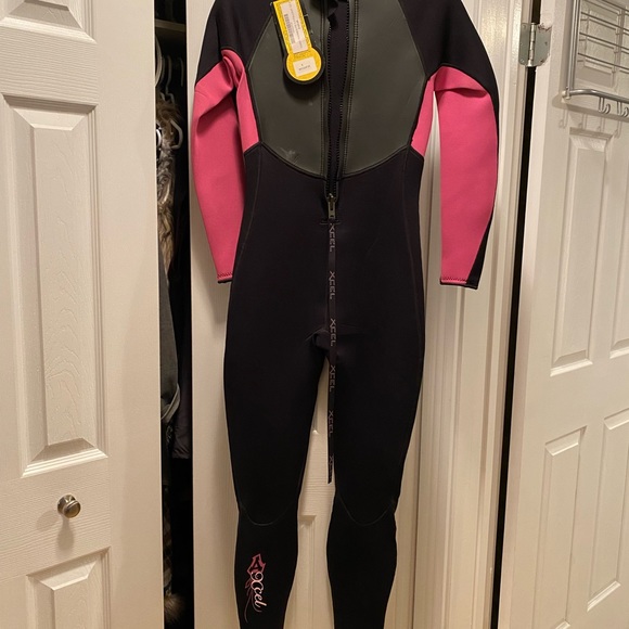 Other - NWT tags. Size 6 wetsuit